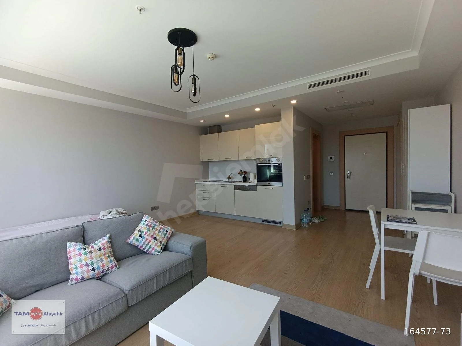 اجاره آپارتمان ۱ خوابه ۵۴ متری در استانبول + وسایل