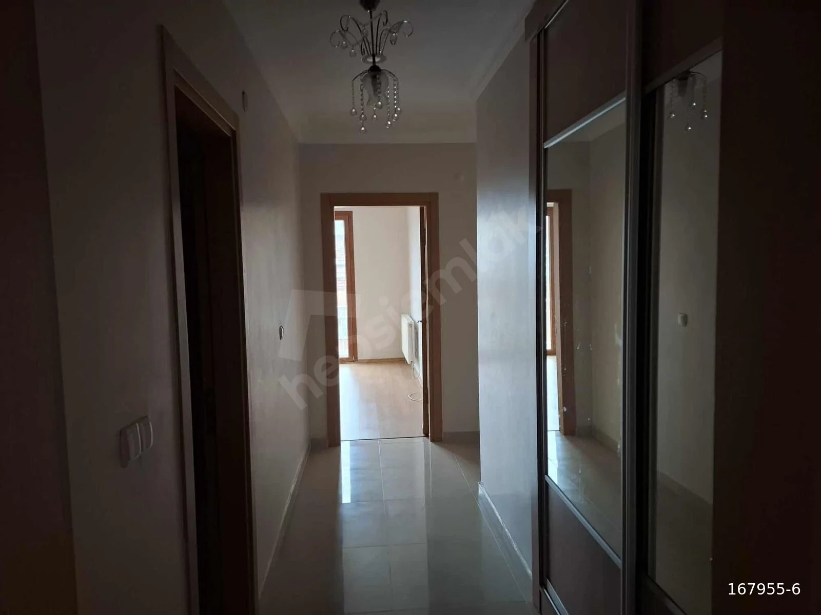 اجاره آپارتمان ۴ خوابه ۱۸۰ متری در استانبول بدون وسایل