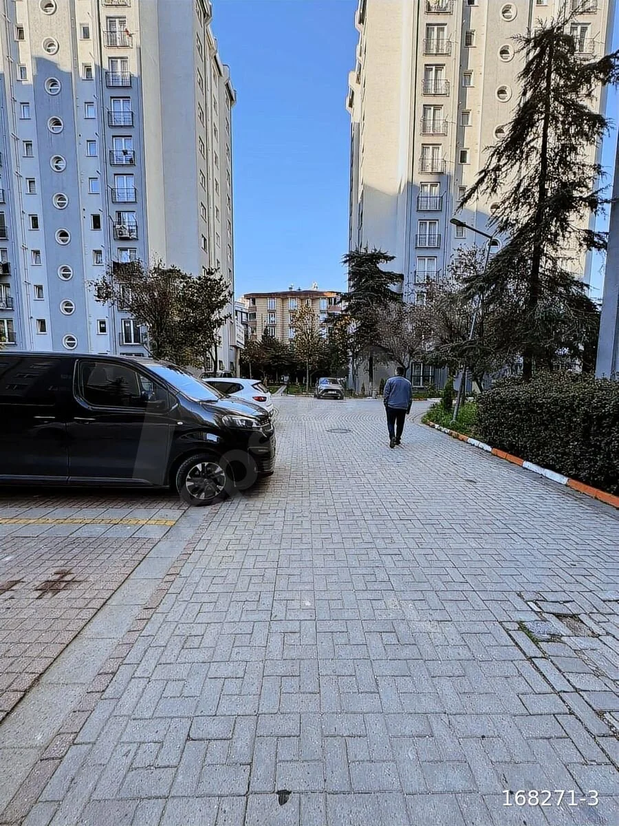 اجاره آپارتمان ۲ خوابه ۸۵ متری در اسنیورت استانبول بدون وسایل