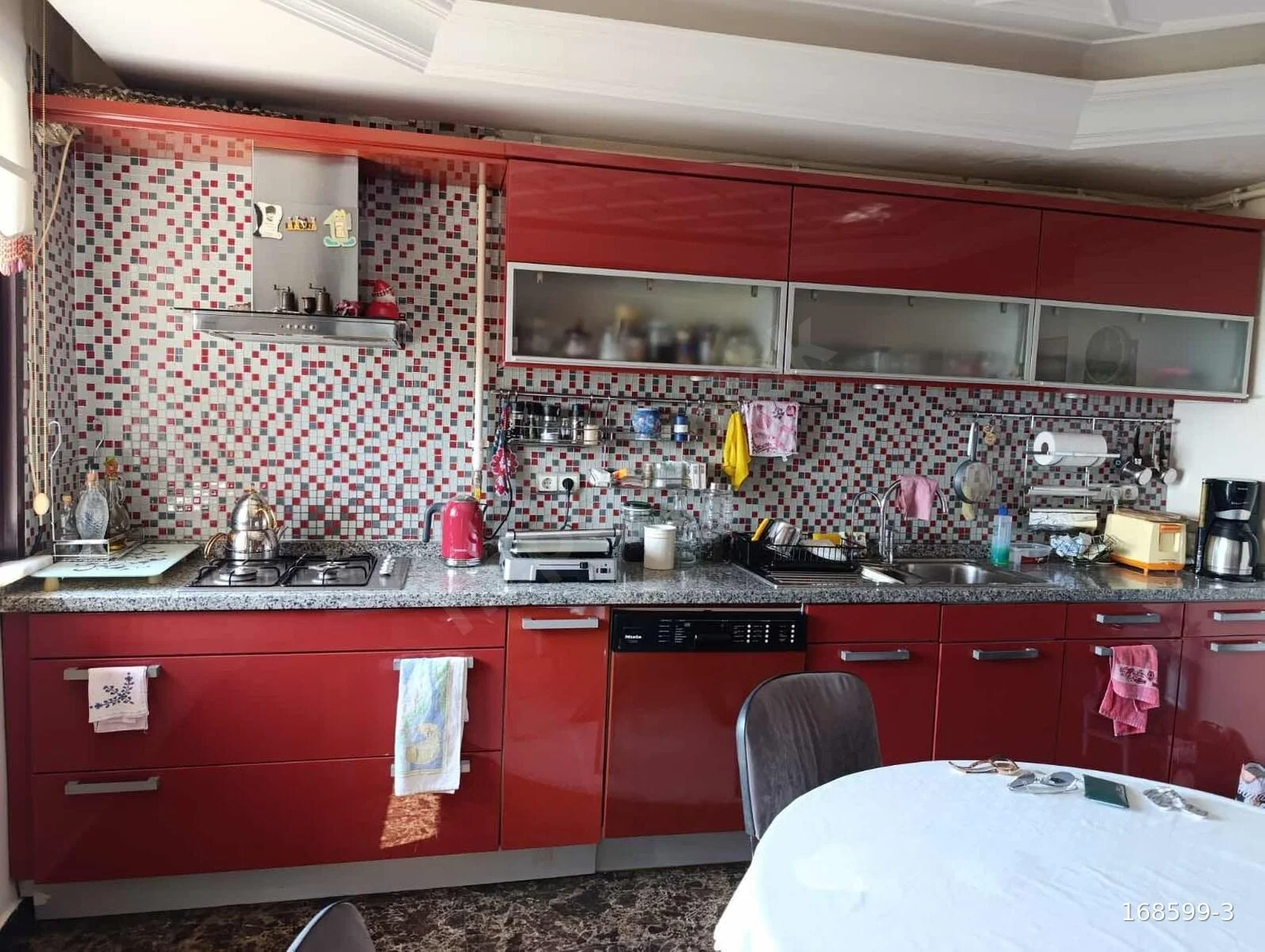 اجاره آپارتمان ۴ خوابه ۲۲۰ متری در استانبول + وسایل