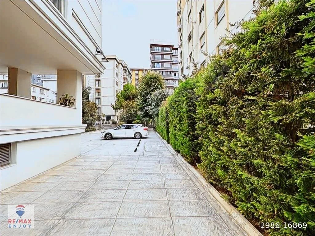 اجاره آپارتمان ۶ خوابه ۳۲۰ متری در استانبول بدون وسایل